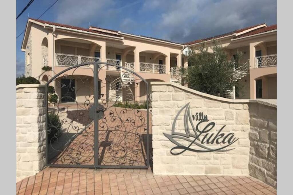 Villa Luka 洛帕 外观 照片